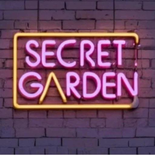 Secret garden bar